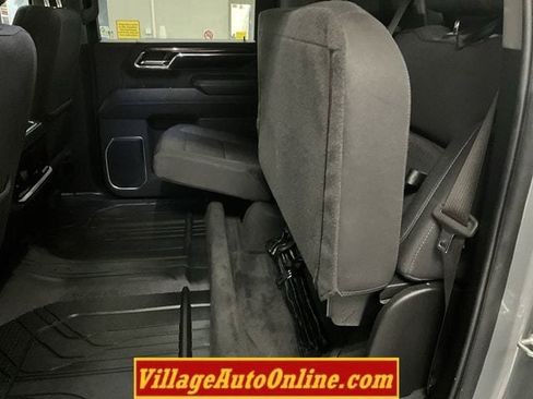 Used 2024 Chevrolet Silverado 2500 LT AWD/4WD image 24