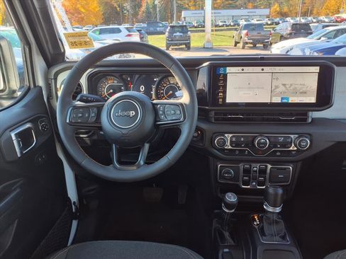 Used 2024 Jeep Wrangler Sport image 8