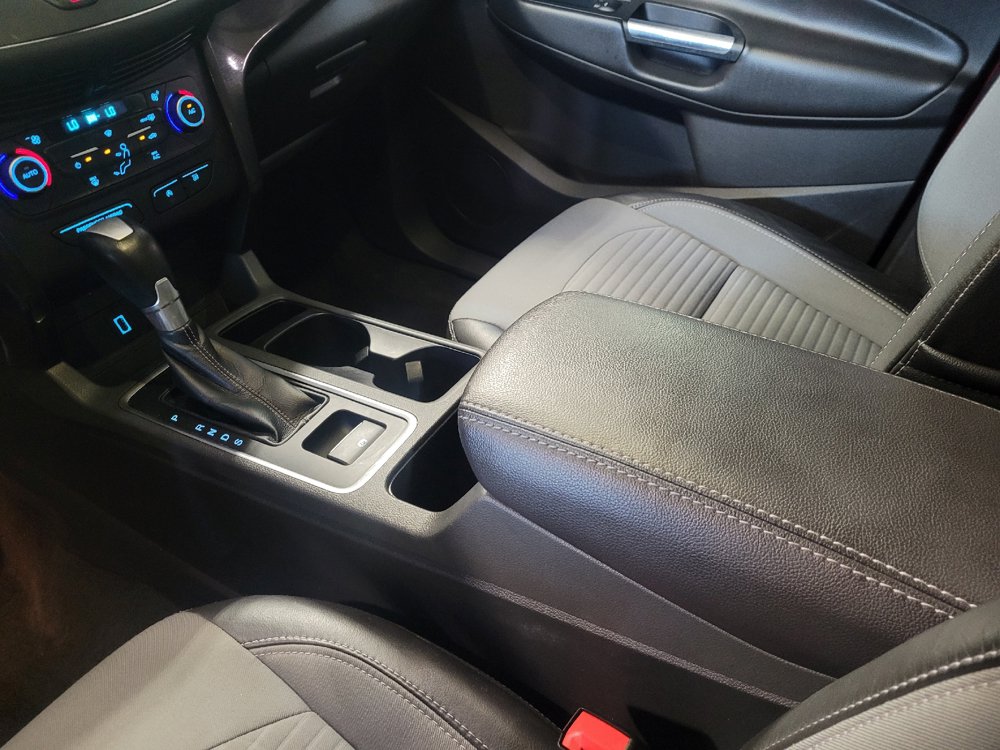 Used 2017 Ford Escape SE w/ SE Sport Appearance Package FWD image 26