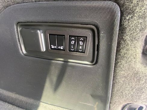 Used 2023 Cadillac Escalade Sport AWD/4WD image 31