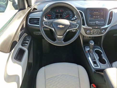Used 2020 Chevrolet Equinox LS w/ LS Convenience Package image 11
