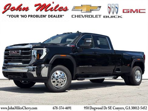 New 2026 GMC Sierra 3500 SLE AWD/4WD image 1