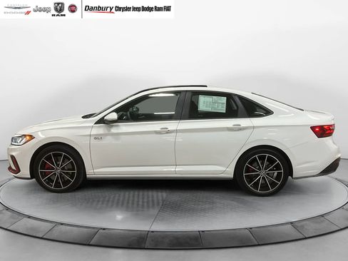 Used 2025 Volkswagen Jetta GLI Autobahn image 6