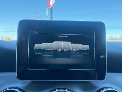 Used 2017 Mercedes-Benz GLA 250 4MATIC image 9