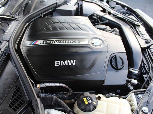 Used 2016 BMW M235i Convertible RWD image 33