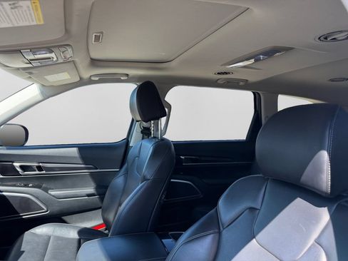 Used 2025 Kia Telluride S AWD/4WD image 15