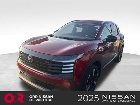 Used 2026 Nissan Kicks SR w/ SR Premium Package AWD/4WD image 1