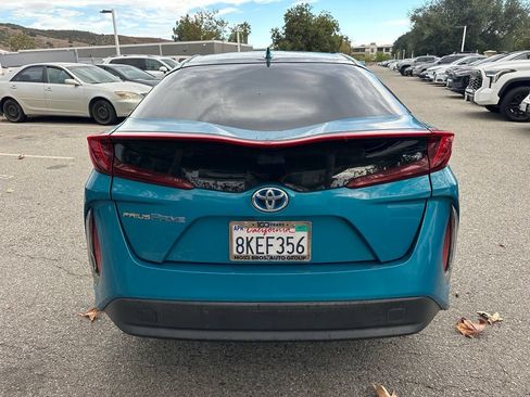 Used 2019 Toyota Prius Prime Plus w/ Carpet Mat Package FWD image 3