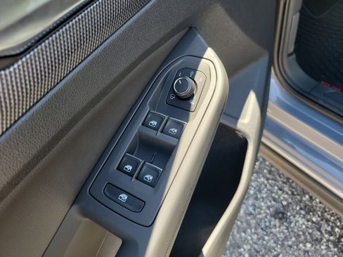 New 2025 Volkswagen GTI SE image 16