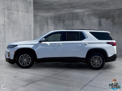 Used 2023 Chevrolet Traverse LT w/ LPO, Cargo Package FWD image 3