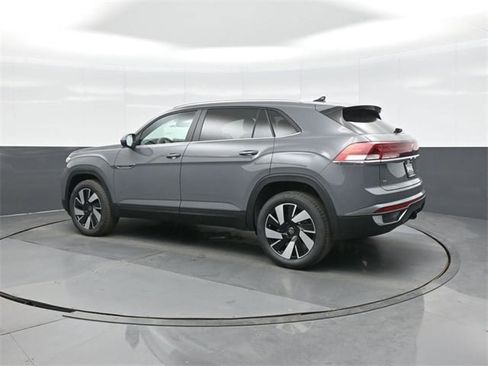 New 2026 Volkswagen Atlas Cross Sport SE image 5
