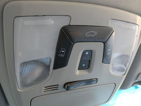 Used 2017 Toyota Sienna XLE image 74