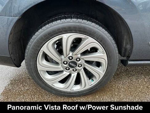 Used 2024 Lincoln Navigator Premiere image 16