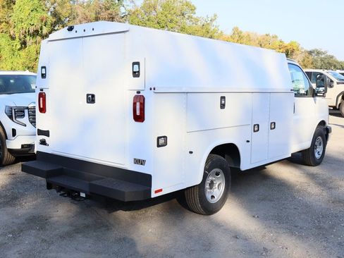 New 2025 GMC Savana 3500 w/ Power Convenience Package image 4