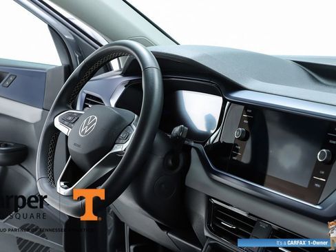 Used 2023 Volkswagen Taos SE w/ Panoramic Sunroof Package FWD image 34