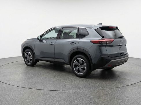 Used 2025 Nissan Rogue SV image 6