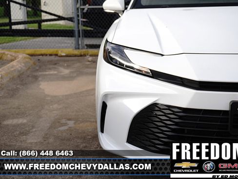 Used 2025 Toyota Camry LE FWD image 7