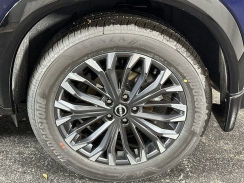New 2026 Nissan Rogue Platinum w/ Platinum Premium Package AWD/4WD image 10