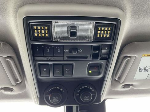 Used 2023 Toyota 4Runner TRD Off-Road Premium w/ Moonroof Package AWD/4WD image 39