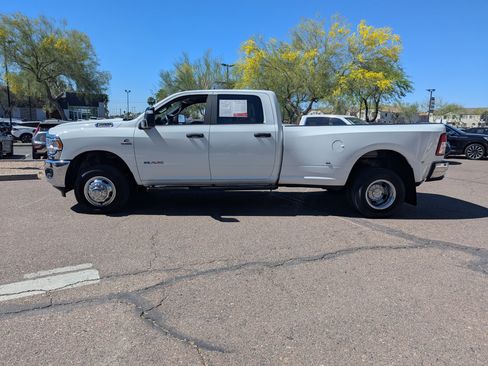 Used 2024 RAM 3500 Big Horn image 5