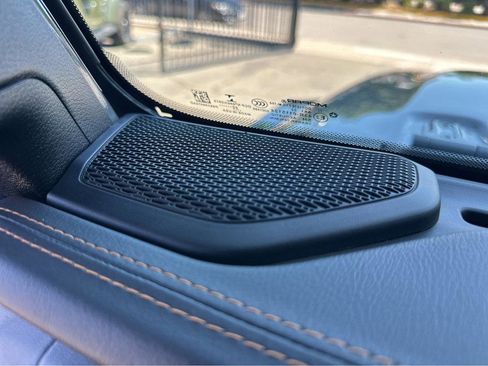 Used 2022 Jeep Wrangler Unlimited Sahara image 34