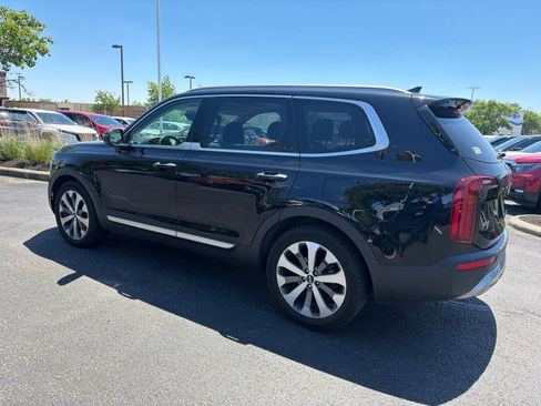 Used 2020 Kia Telluride S AWD/4WD image 3