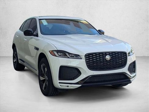 Certified 2026 Jaguar F-PACE R-Dynamic S AWD/4WD image 3