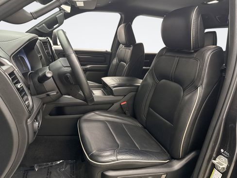 Used 2023 RAM 1500 Limited AWD/4WD image 11