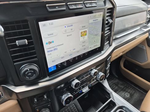Used 2023 Ford F350 Lariat w/ Lariat Ultimate Package AWD/4WD image 29