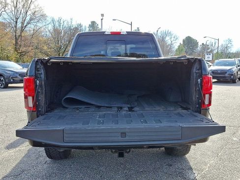 Used 2018 Ford F150 Platinum w/ Equipment Group 701A Luxury image 31