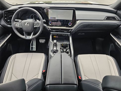 Used 2026 Lexus TX 500h AWD w/ Technology Package image 13