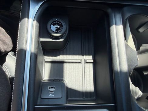 New 2026 Ford Expedition Platinum w/ Stealth Performance Package AWD/4WD image 23