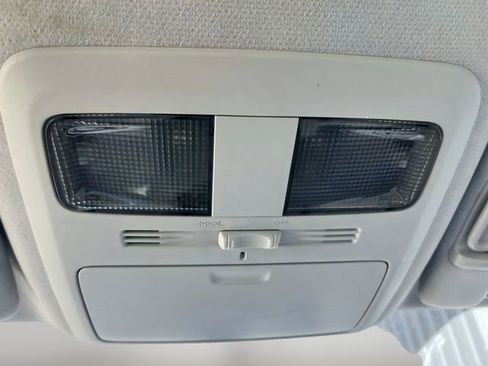 Used 2015 Subaru Forester 2.5i image 25