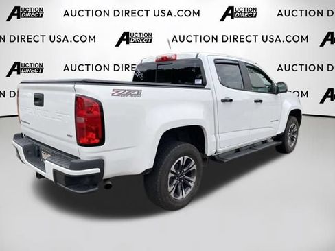 Used 2022 Chevrolet Colorado Z71 AWD/4WD image 9