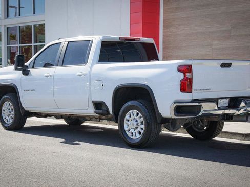 Used 2023 Chevrolet Silverado 2500 LT w/ Convenience Package image 6