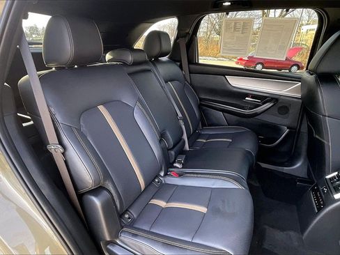 Certified 2025 MAZDA CX-70 3.3 Turbo w/ Premium Plus Pkg image 27