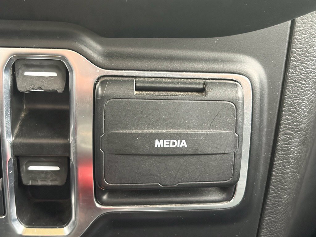 Used 2021 Jeep Wrangler Unlimited Sport AWD/4WD image 30