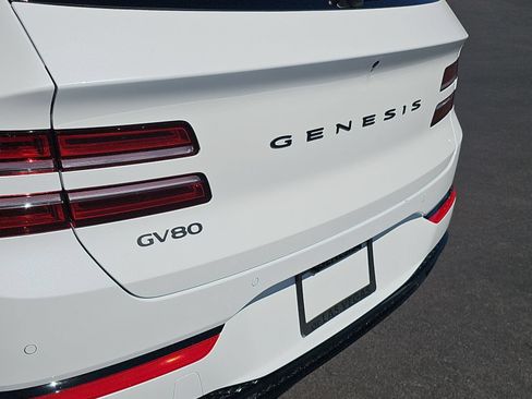 Certified 2026 Genesis GV80 3.5T Prestige AWD/4WD image 11