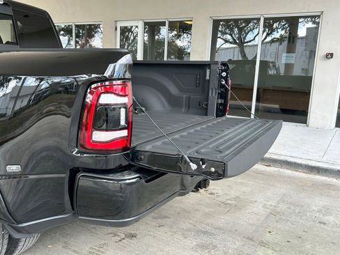 Used 2022 RAM 3500 Limited image 36