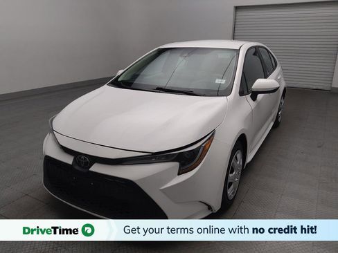 Used 2021 Toyota Corolla LE FWD image 1