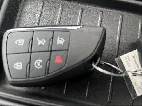 Used 2021 GMC Yukon XL SLT w/ SLT Premium Package image 37