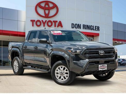 Used 2024 Toyota Tacoma SR RWD image 1