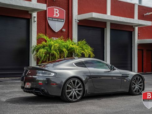 Used 2007 Aston Martin V8 Vantage Coupe RWD image 11