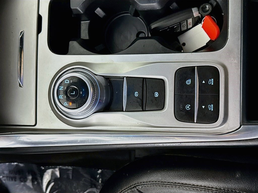Used 2021 Ford Explorer XLT w/ Equipment Group 202A RWD image 19
