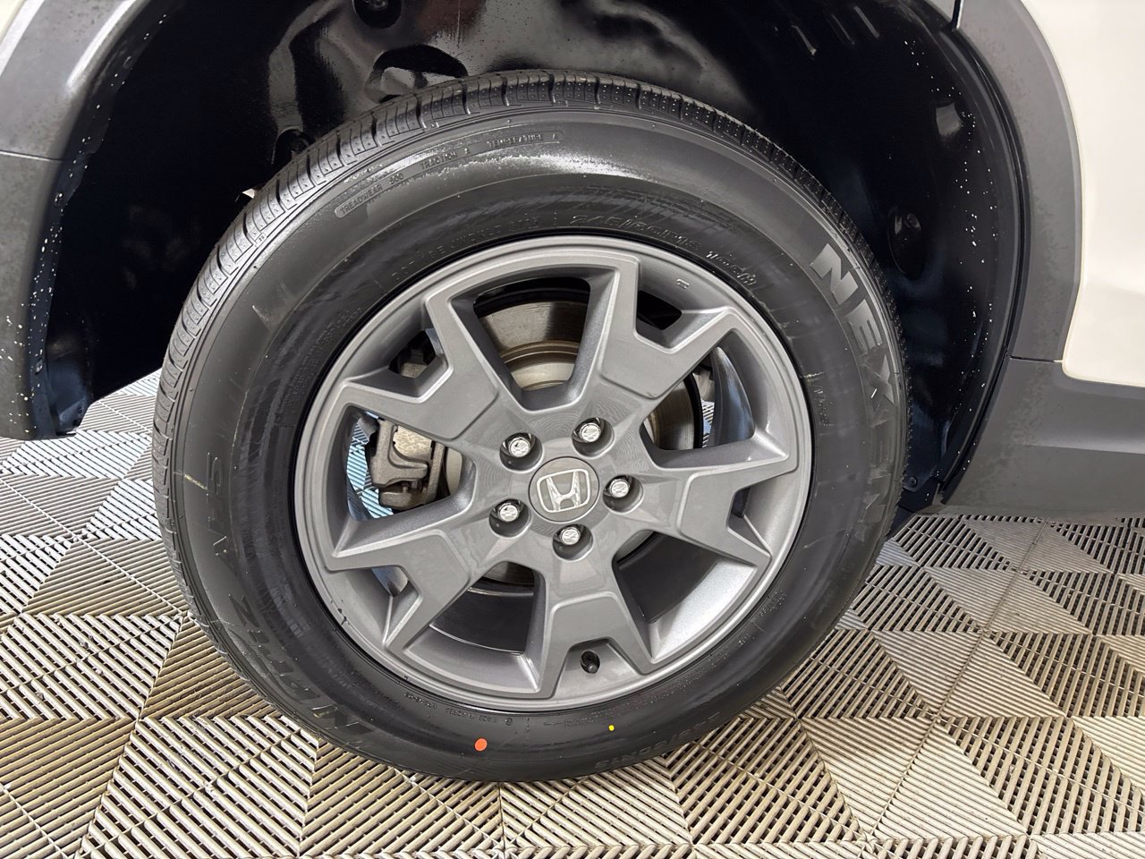 Used 2024 Honda Passport TrailSport image 34