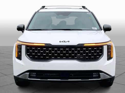 Used 2026 Kia Carnival SX w/ SX Dark Edition Package image 4