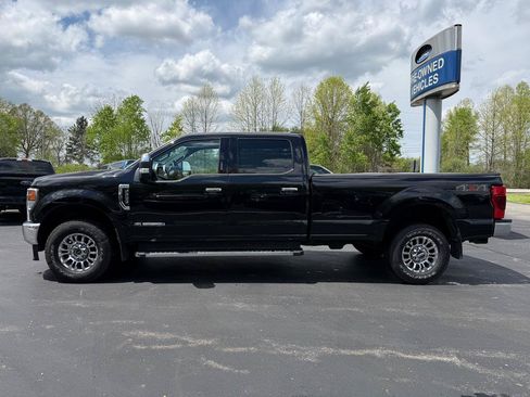 Used 2022 Ford F250 Lariat w/ Chrome Package AWD/4WD image 7