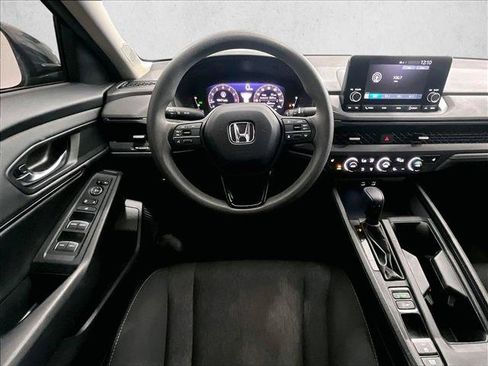 Used 2023 Honda Accord EX image 7