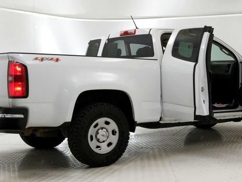 Used 2018 Chevrolet Colorado W/T w/ WT Convenience Package AWD/4WD image 10