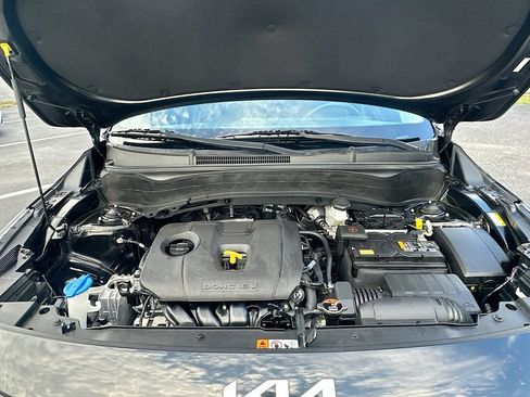 Certified 2024 Kia Seltos EX FWD image 29